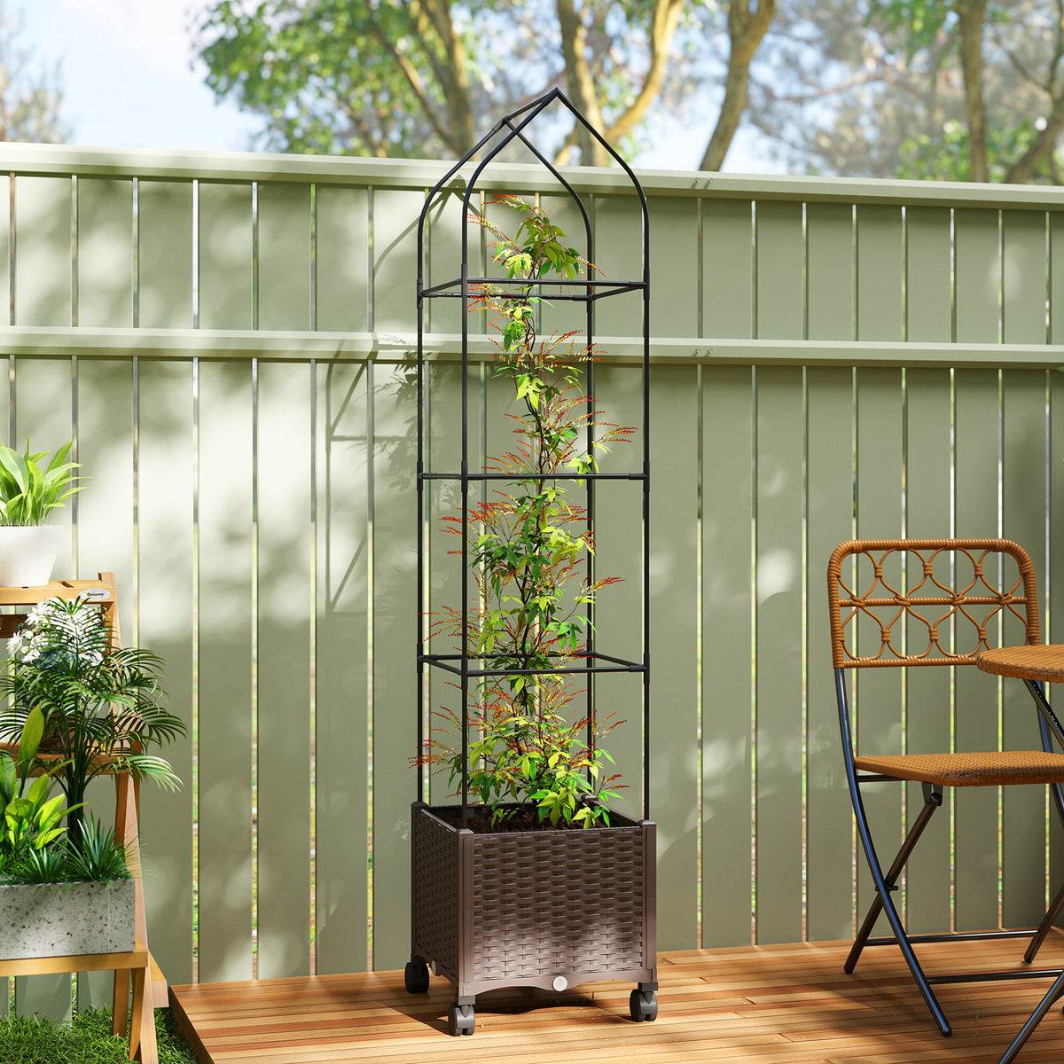Self-Watering Planter with Trellis